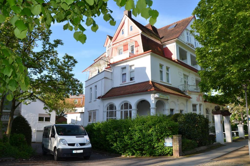 Hotel Villa Konigin Luise 巴特皮尔蒙特 外观 照片