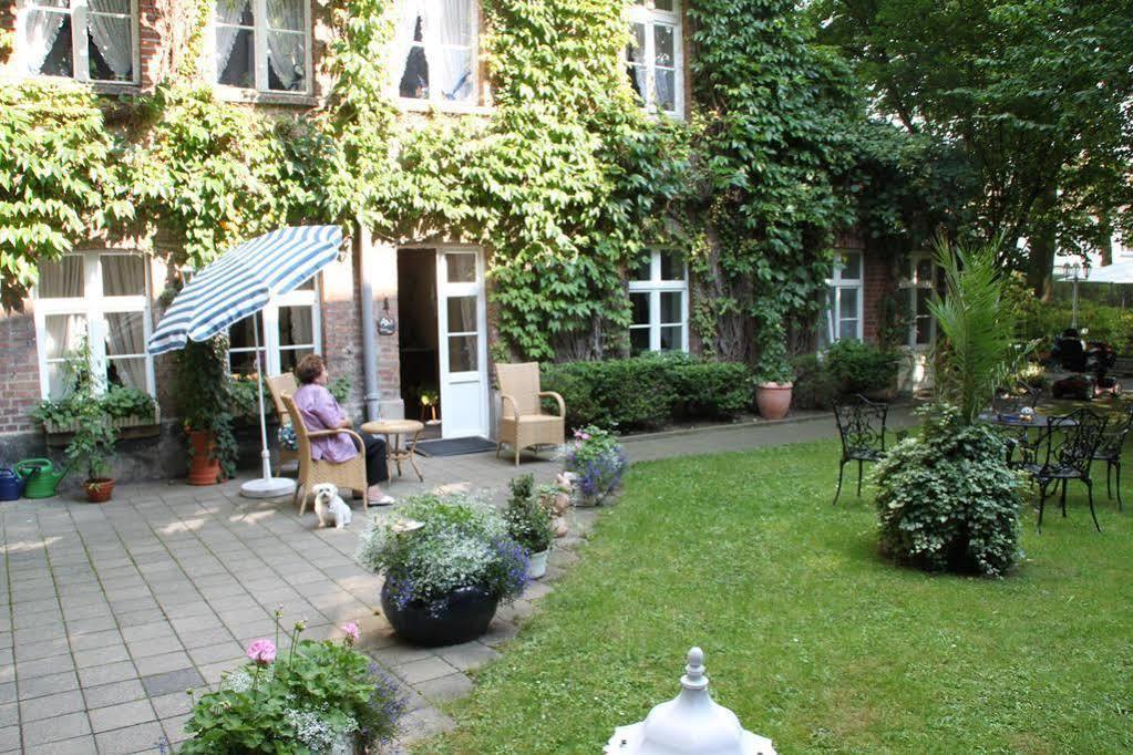 Hotel Villa Konigin Luise 巴特皮尔蒙特 外观 照片