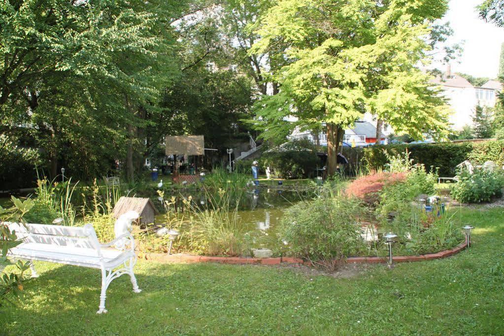 Hotel Villa Konigin Luise 巴特皮尔蒙特 外观 照片