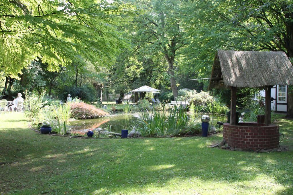 Hotel Villa Konigin Luise 巴特皮尔蒙特 外观 照片